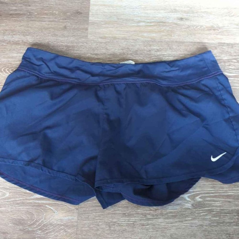 Nike Navy Blue Athletic Shorts Great condition,‎ size xl